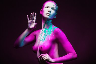 uzaylı ve gizemli yaratık