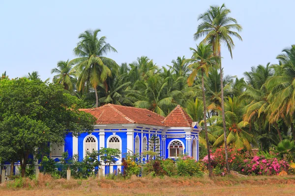 Portekiz tarzı mavi evi