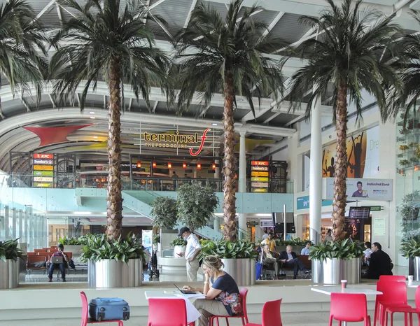 Mumbai, Maharashtra, Indien - 13 Nov: Chhatrapati Shivaji International Airport på 13 november 2014 i Mumbai, Maharashtra, Indien. — Stockfoto