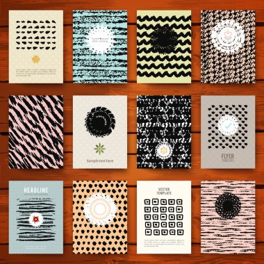 Siyah elle çizilmiş dokular grunge vintage kartlarla kümesi. Vect