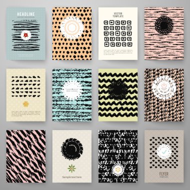 Siyah elle çizilmiş dokular grunge vintage kartlarla kümesi. Vect