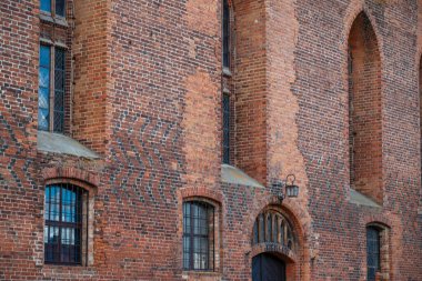 Gniew, Polonya 22 Ağustos 2025 Töton Gniew Kalesi. Orta Çağ şövalyeleri tarafından kırmızı tuğladan inşa edilmiş.