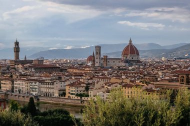 Piazzale Michelangelo 'dan Floransa' nın Panoramik Manzarası - Cattedrale di Santa Maria del Fiore (Duomo) - Toskana, İtalya