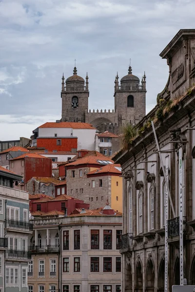 Panorama Mostu Dom Luis Katedry Tradycyjnych Domów Czerwonymi Dachami Porto — Zdjęcie stockowe