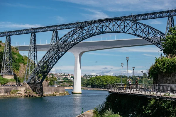 Γέφυρες Πάνω Από Τον Ποταμό Douro Στο Πόρτο Πορτογαλία — Φωτογραφία Αρχείου