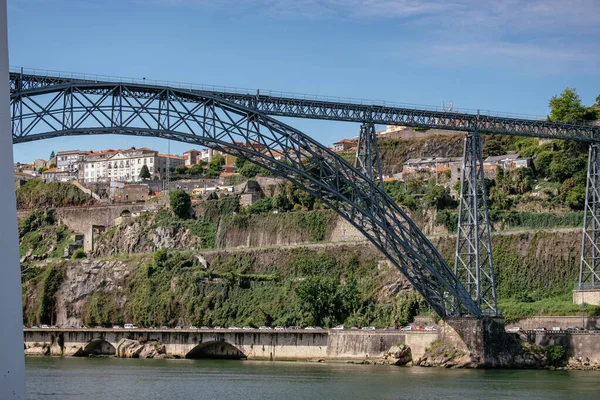 포르투갈 포르토에 가로지르는 마리아 Ponte Dona Maria Pia 구스타브 에펠이 — 스톡 사진