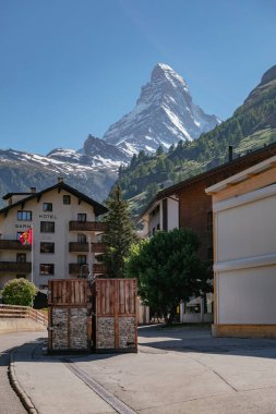 Kudretli ve Güzel Matterhorn Tepesi, Zermatt 'tan Manzara - Alplerdeki Ünlü ve Iconic İsviçre Dağı, Zermatt, Valais, İsviçre