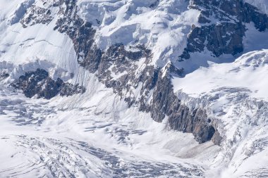 Buzulun dokusu. Güzel panoramik İsviçre Alpleri dağ manzarası. Monte Rosa ve Gorner Buzulu, Zermatt, Canton Valais, Wallis, İsviçre