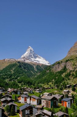 Kudretli ve Güzel Matterhorn Tepesi, Zermatt 'tan Manzara - Alplerdeki Ünlü ve Iconic İsviçre Dağı, Zermatt, Valais, İsviçre