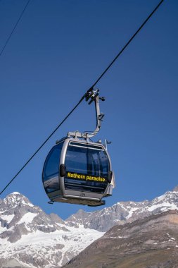 Sunnegga 'da Kablolu Araba - Alplerde İsviçre Dağı, Zermatt, Valais, İsviçre