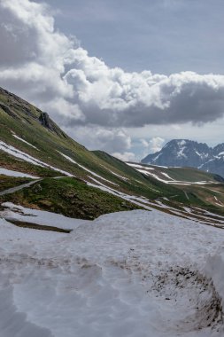 Hava Panoramik Manzarası - Karlı Birinci Dağ, Grindelwald, İsviçre - İsviçre Alp Dağları - Jungrau Bölgesi, Bernese Oberland