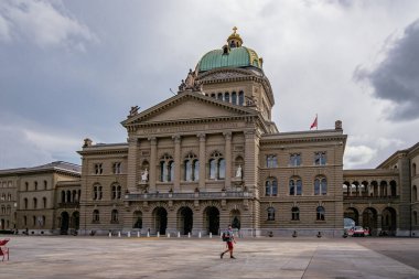 Federal Saray, İsviçre Federal Meclisi ve Federal Konsey 'in bulunduğu binanın adıdır - Bern Şehir Merkezi, İsviçre - UNESCO Mirası