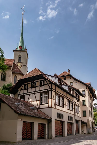 Nydeggkirche Church Tower Traditional Timber Houses Centrum Města Bernu Švýcarsko — Stock fotografie