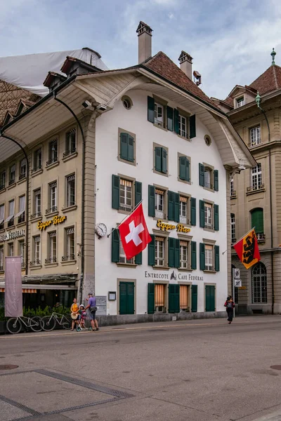 Edifício Bonito Casas Tradicionais Centro Cidade Berna Suíça Património Unesco — Fotografia de Stock