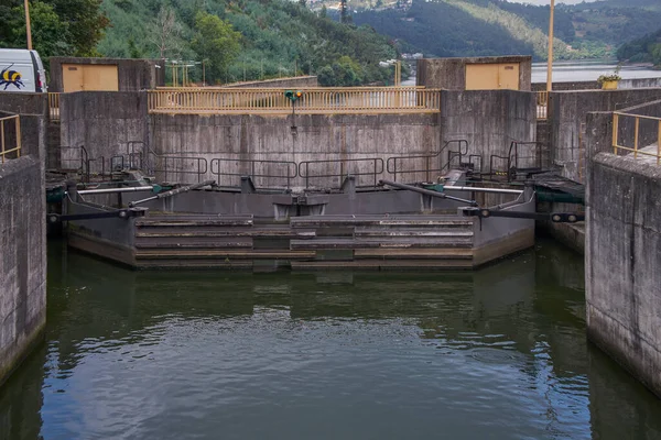 Fechadura Água Para Barcos Cruzeiro Navegação Crestuma Barragem Alavanca Barragem — Fotografia de Stock