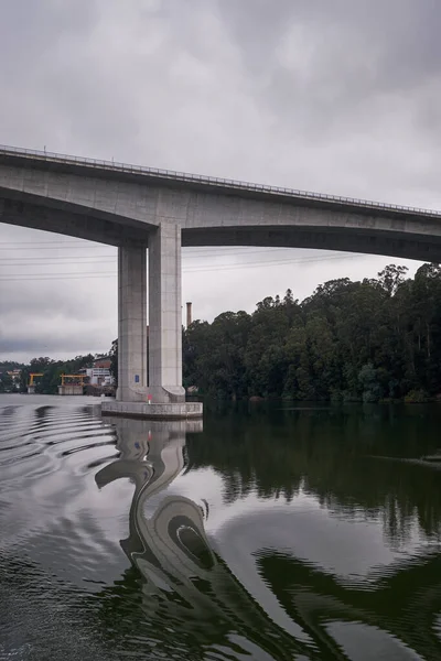 Ponte Betão Sobre Rio Douro Santa Maria Feira Portugal — Fotografia de Stock