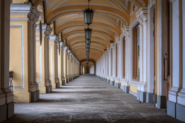 Saint Petersburg Gostiny dvor clipart
