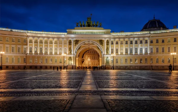 Дворцовая площадь Санкт-Петербурга — стоковое фото