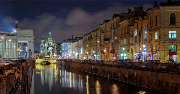 サンクトペテルブルクのグリボイエドフ運河 — ストック写真