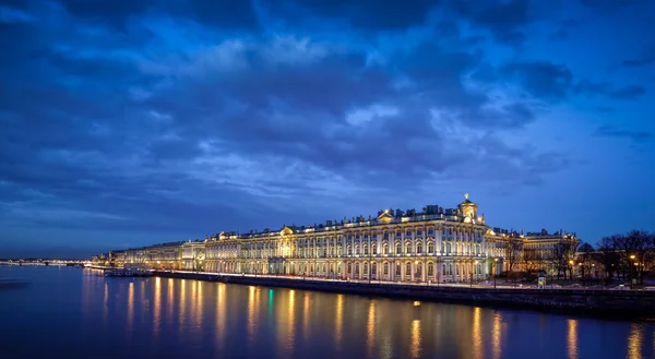 Hermitage museum at sunset — Stock Photo, Image