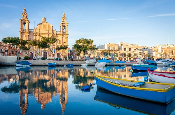 Мальта Церковь Закате — стоковое фото