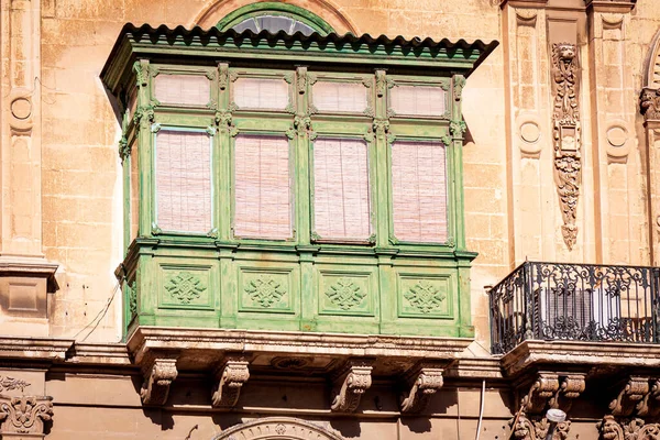 Valletta Şehrinde Tipik Bir Balkon — Stok fotoğraf