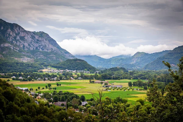 Argeles Gazost Fransa Nın Güneybatısındaki Hautes Pyrenees Bölgesinde Bir Komün — Stok fotoğraf