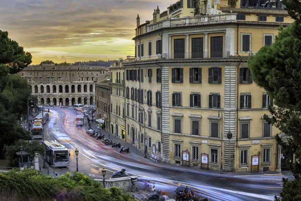 Straßenszene in Rom, Italien — Stockfoto