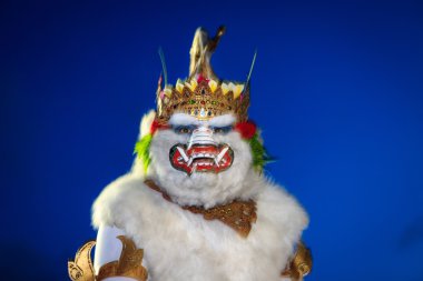 Uluwatu Tapınağı günlük gösterisi