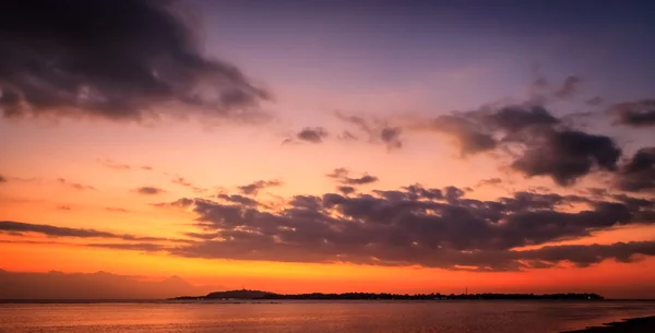 Pôr-do-sol ar gili — Fotografia de Stock