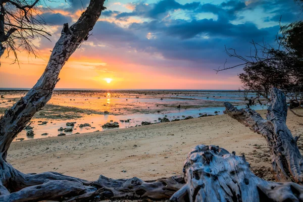 Zachód słońca wyspie Gili's — Zdjęcie stockowe