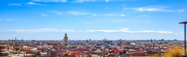 Marrakech tetőtéri, kék sky — Stock Fotó