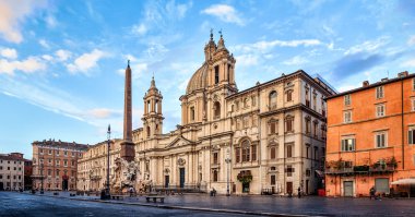 Agone 'daki Sant' Agnese