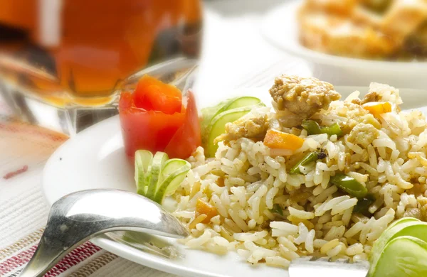 Fried rice with Chicken and Drinks — Stock Photo, Image