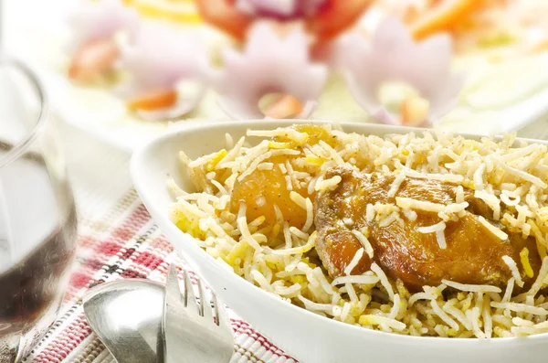 Leckere Huhn biryani — Stockfoto