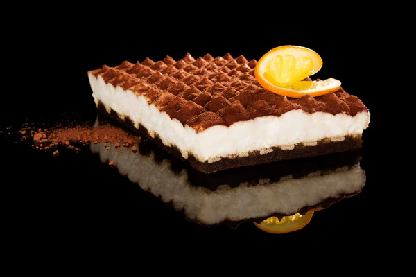 Heerlijke tiramisu dessert. — Stockfoto