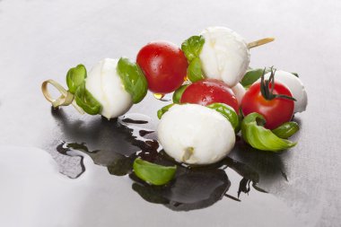 Taze lezzetli caprese.