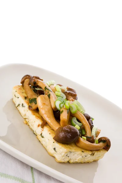 Tofu mit Pilzen. — Stockfoto