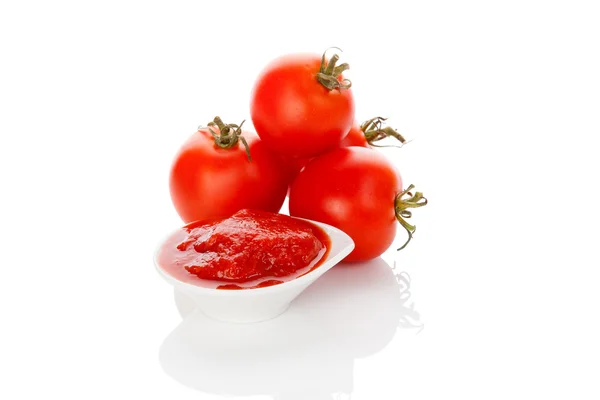 Fresh tomato and ketchup. — Stock Photo, Image