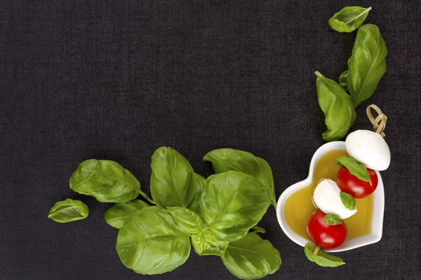 Kulinarischer Caprese-Hintergrund. — Stockfoto