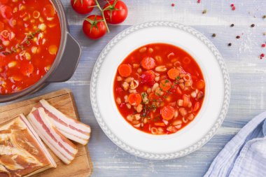 Geleneksel sebze çorbası.