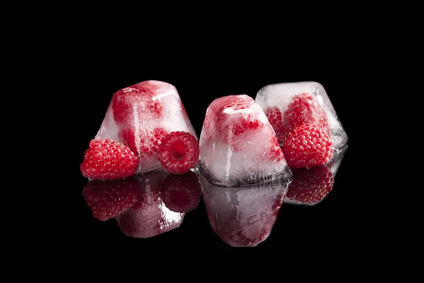 Frozen raspberries. — Stock Photo, Image