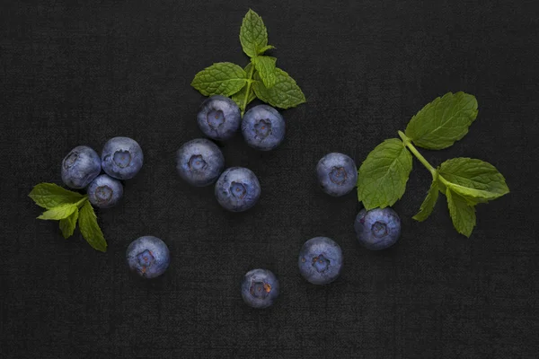 Blueberries isolated on black background. — Stock Photo, Image