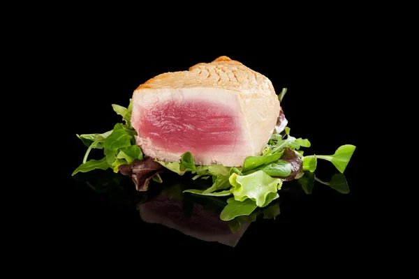 Grilled tuna steak. — Stock Photo, Image