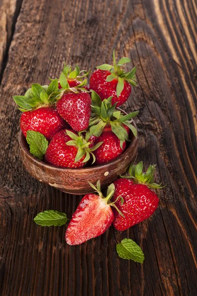 Reife Erdbeeren. — Stockfoto