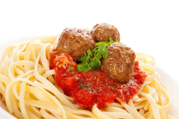 Pasta med tomatsås och köttbullar. — Stockfoto