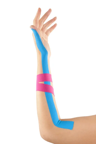 Kinesio tape på kvinnliga sidan. — Stockfoto