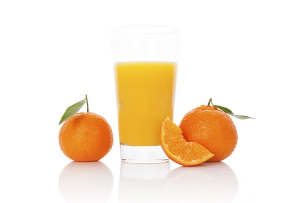 Färsk mandarin juice. — Stockfoto