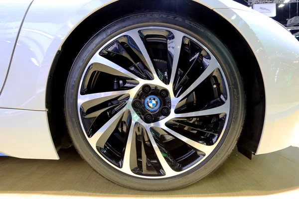 Logotipo de BMW en la rueda — Foto de Stock