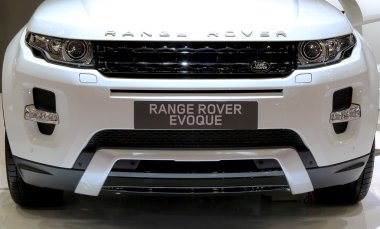 front grill of Range Rover series Evoque clipart